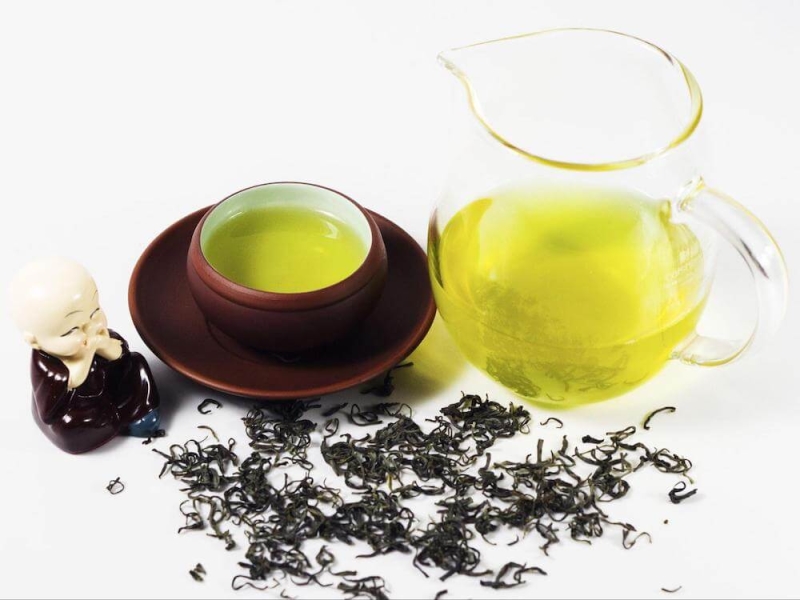 Tuy nhiên không thể uống trà thay nước hằng ngày