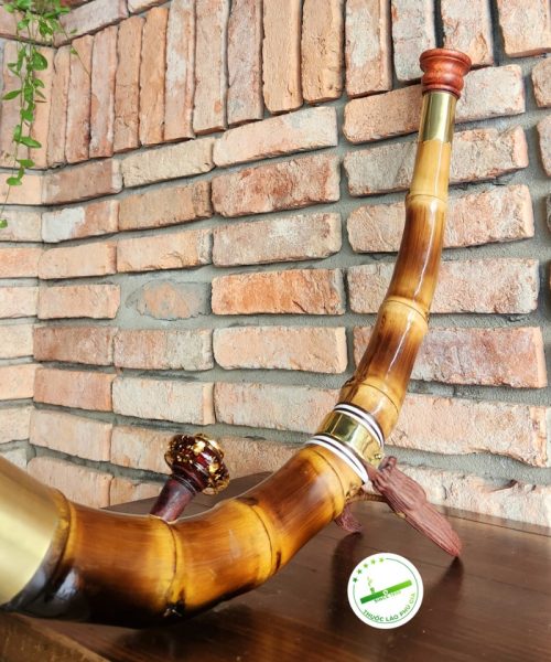 Điếu cày tre gai dáng cong tôm C10