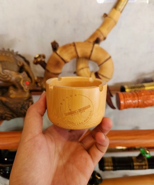 Gạt tàn tre đựng tàn thuốc lào