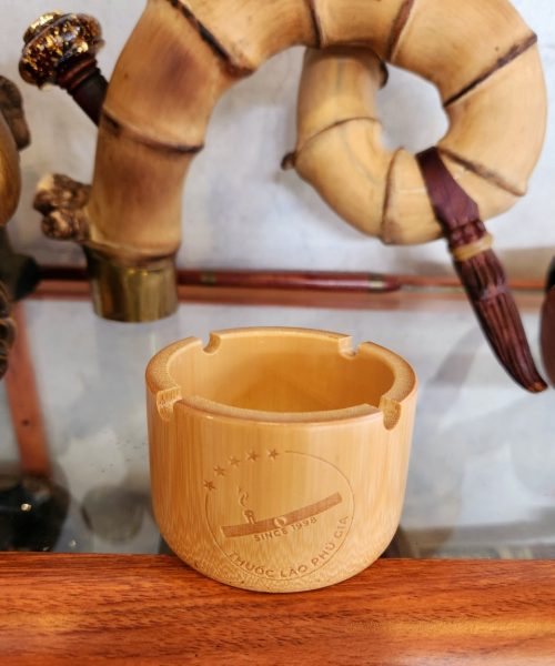 Gạt tàn tre đựng tàn thuốc lào